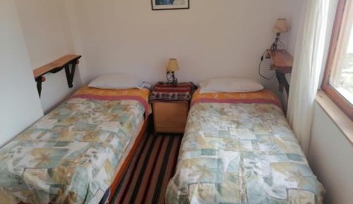 Standard Twin Room with Shared Bathroom