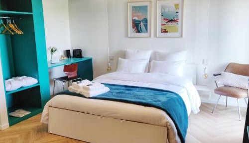 Deluxe Double Room with Bath