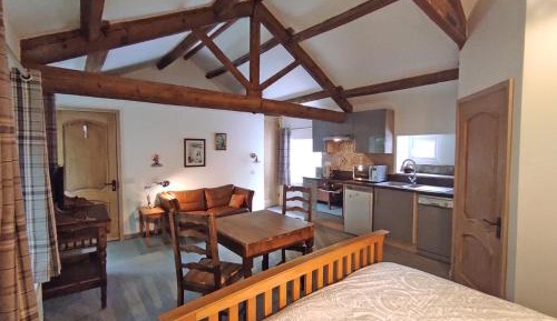 Upstairs Flat at Headingley Hideaway