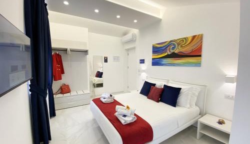 Deluxe Double Room with Balcony and Sea View