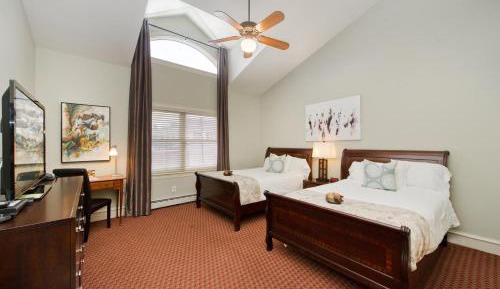 Double Room with Two Double Beds - 2nd floor