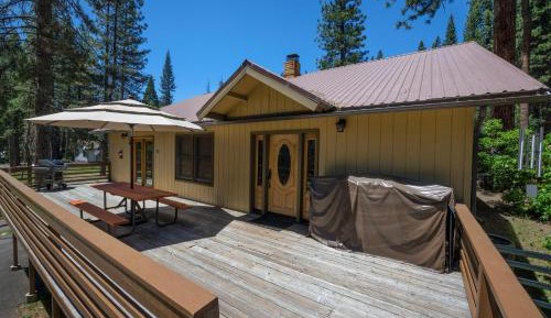 Three-Bedroom Holiday Home 