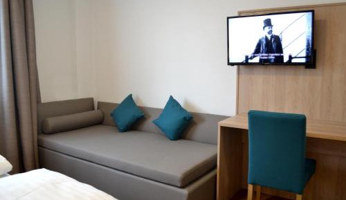 Basic Triple Room