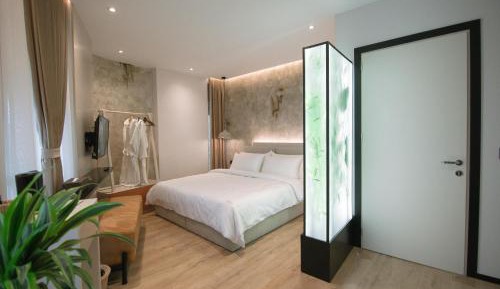 Suite with Balcony