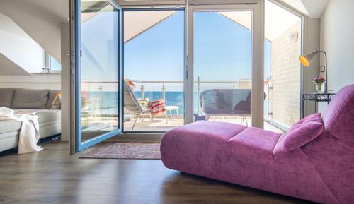 Maisonette Apartment with Sea View 2