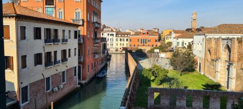Standard Double Room with Canal View