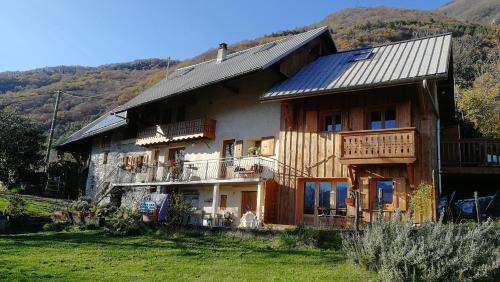 Double Room with Mountain View