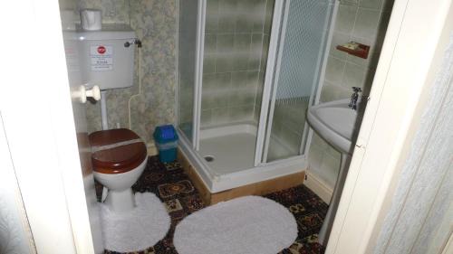  Twin Room with Shower
