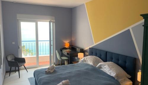 Deluxe Double Room with Balcony and Sea View