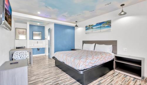 Standard King Room