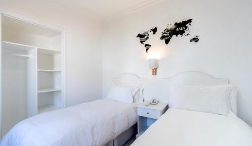 Standard Twin Room