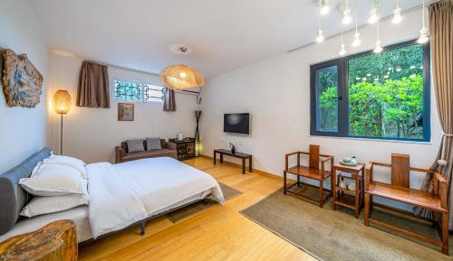 Triple Room with Garden View