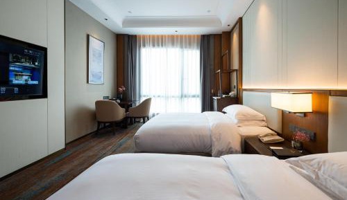 Superior City View Twin Room