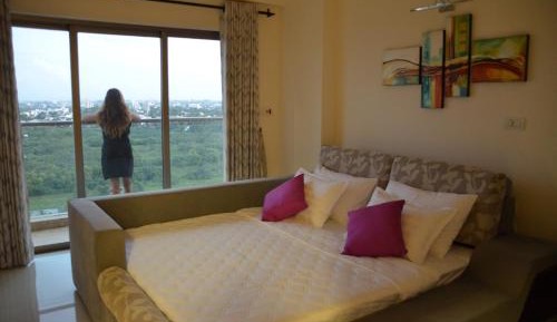 Deluxe Double Room (2 Adults + 1 Child)