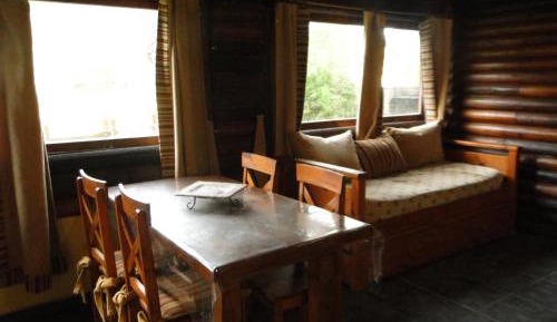 One-Bedroom Bungalow (Ground floor 4 Adults)