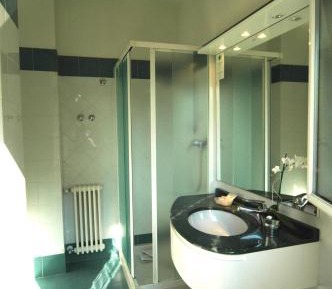 Studio (2 Adults)