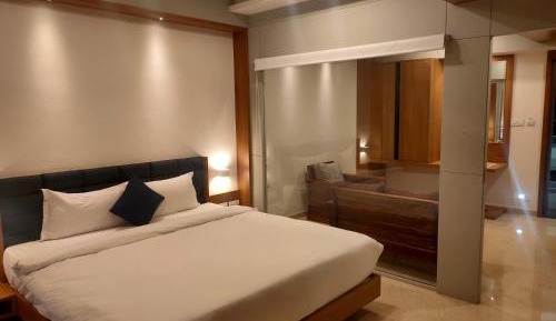 King Suite Room