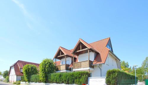 Apartment with Lake View