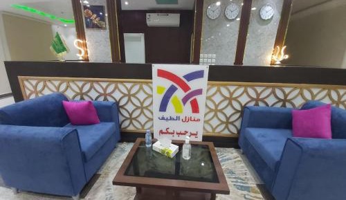 Deluxe Room (2 Adults + 1 Child)