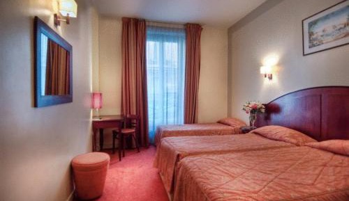 Triple Room