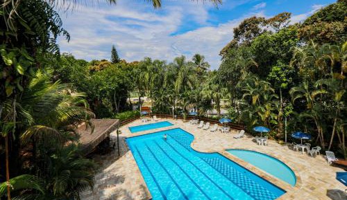 Apartment with Pool View 