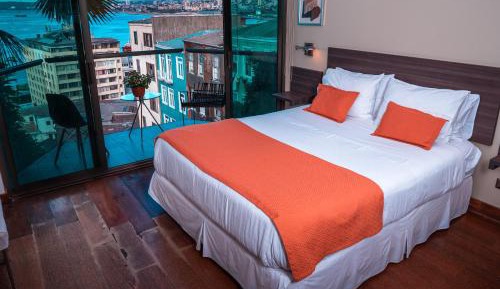 Double Room with Balcony and Sea View