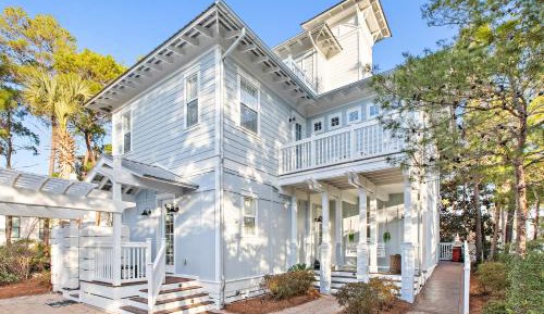 Four bedroom holiday home 