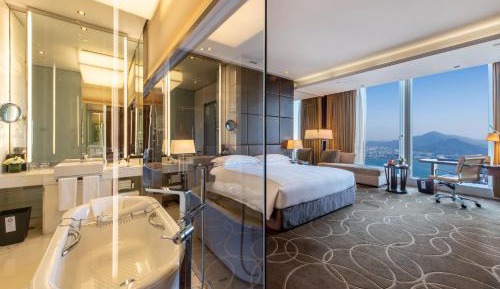 Classic King Room with Lake View