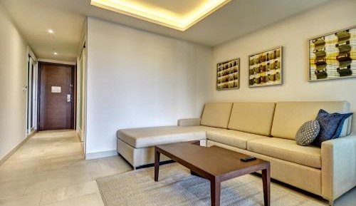 Luxury Family Suite Ocean View