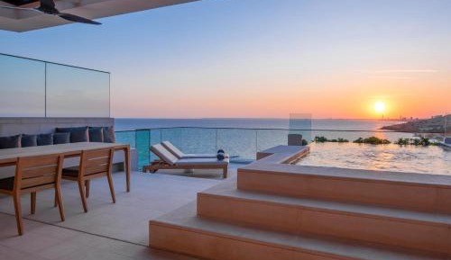 Penthouse Seaview Duplex Suite with Private Pool (Adults Only)