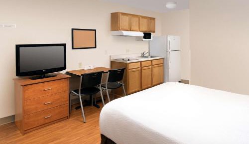 Queen Room - Disability Access/Smoking
