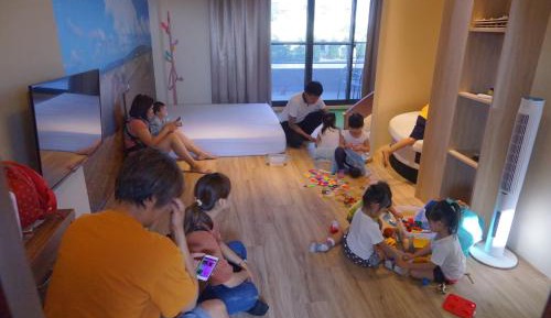 Deluxe Family Suite