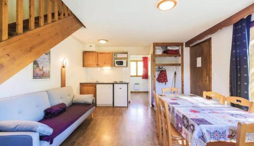 Comfort Two-Bedroom Duplex Apartment (8 People)