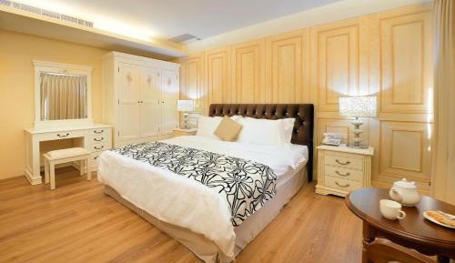 Deluxe Double Room with Bath