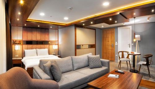 Deluxe Suite