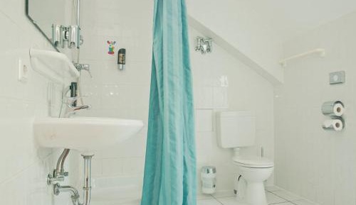Single Room with Private Bathroom