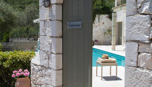 Dentrolivano Villa with Private Pool