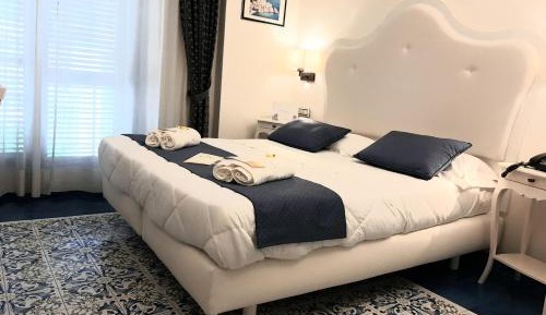 Classic Double Room with Balcony