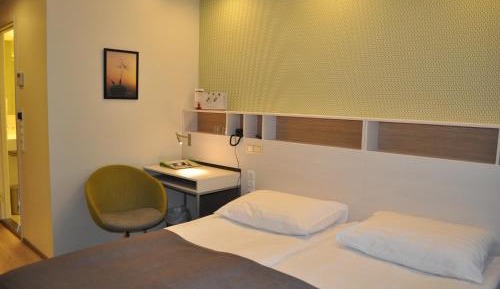 Standard Room with Waterpark and Gym Access