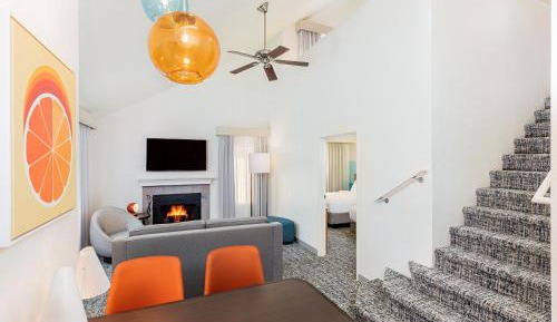 Bi-Level Loft Suite