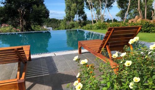 Double Room with Balcony (2 Adults + 1 Child)