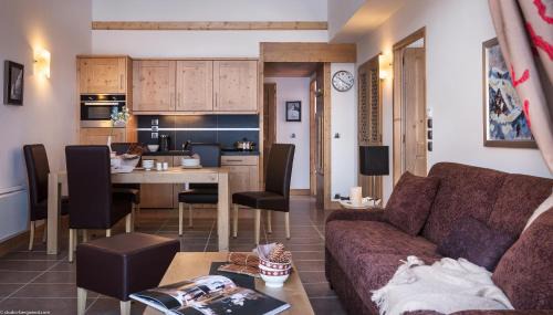 Superior Two-Bedroom Apartment (6 Adults) with Spa Access