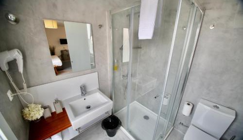 Double or Twin Room with Side Sea View