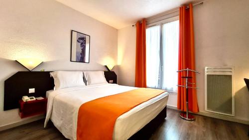 Standard Double Room with Bath