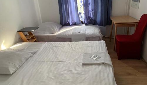 Triple Room with Shower