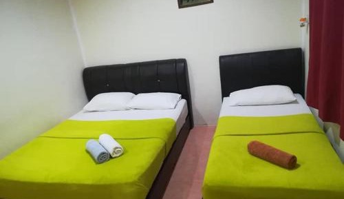 Deluxe Double Room (2 Adults + 1 Child)