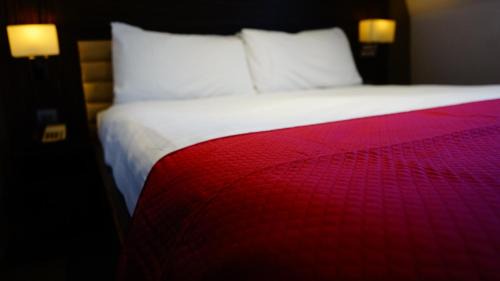 Double Room - No Window