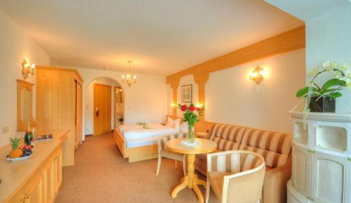 Deluxe Double Room with Shower