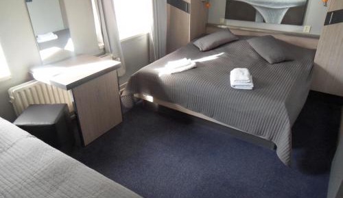 Triple Room with Shower