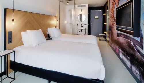 Large Twin Room